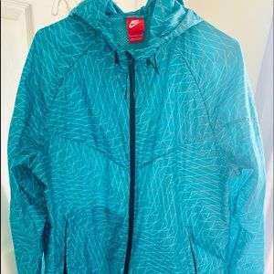 Nike raincoat/windbreaker